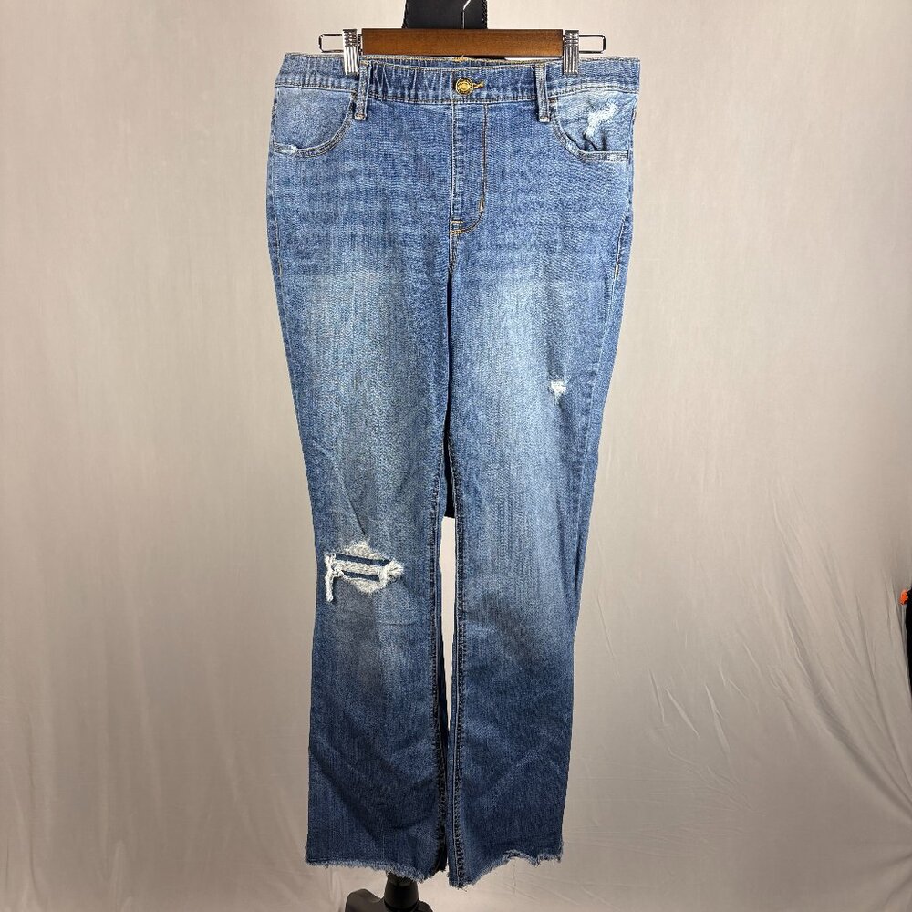 m jeans by Maurices | Super High Rise Distressed Pull-on Jeans | L | Flare Leg